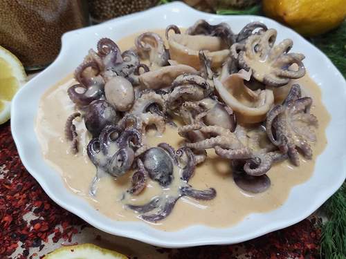 Осьминоги с кальмарами обжаренные в соусе Том-Ям (450г.)